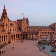 Huge Plaza de España in Seville
